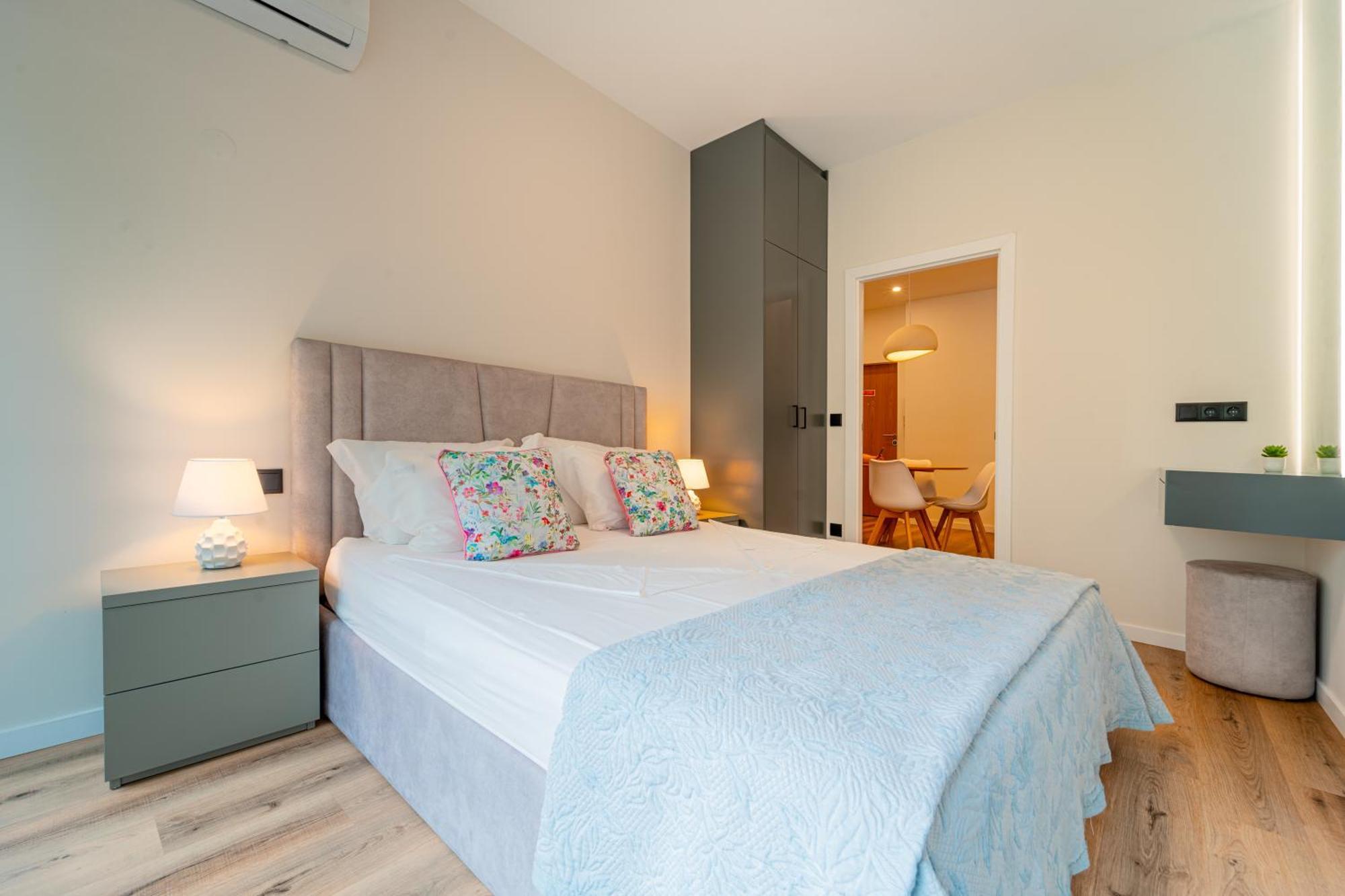 Casa Flores - 2 Bedroom, Lift, Ac, Car Parking - Extra OOporto Exterior foto